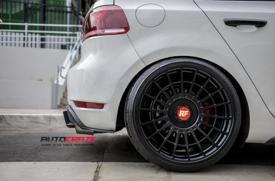 VOLKSWAGEN GOLF LAS R MATTE BLACK
